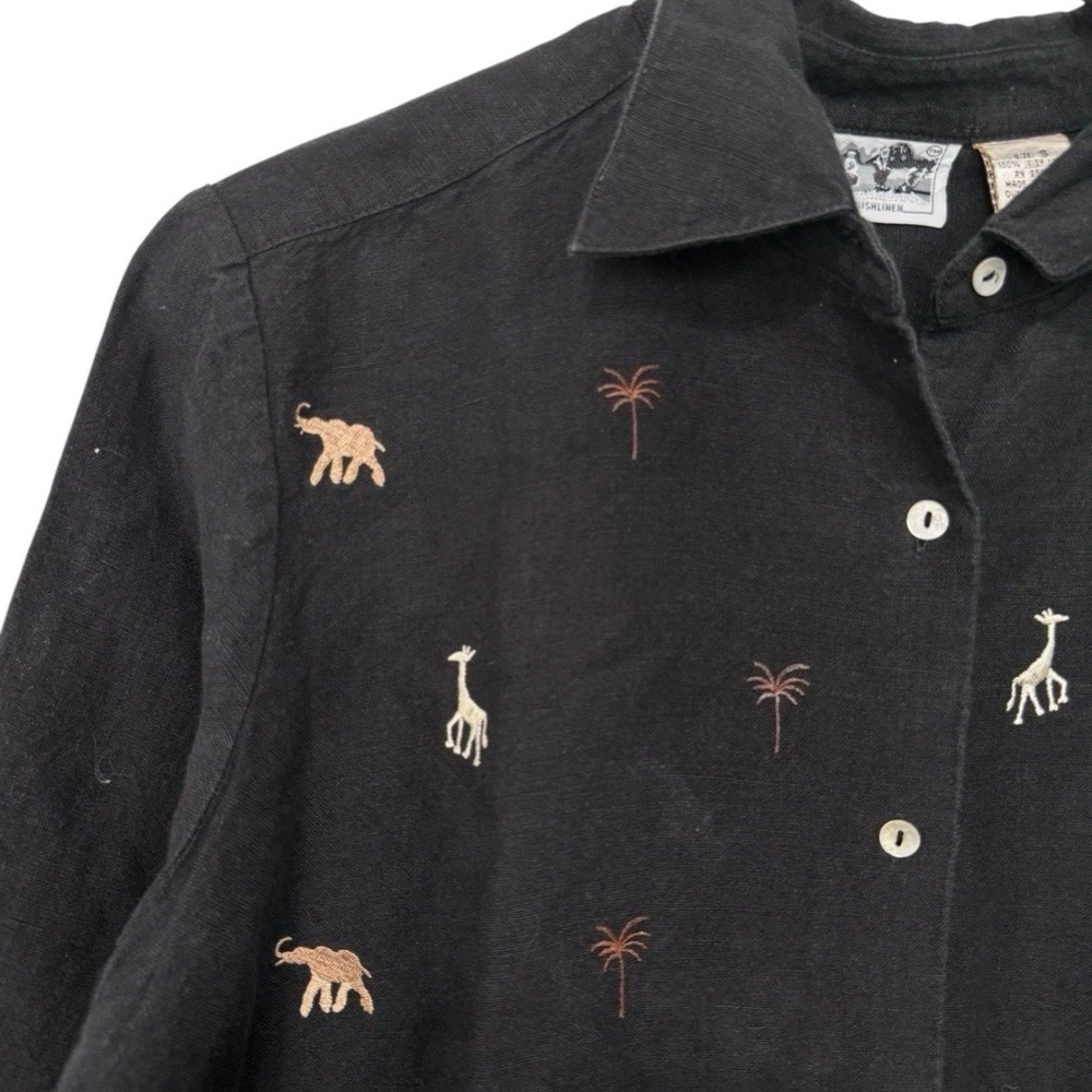 Elegant Black Embroidered Women's Button Down Shirt - Picture 3 of 4